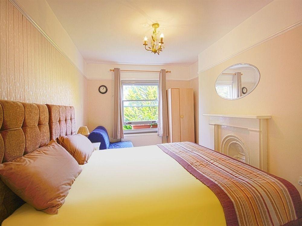 พริมโรส เกสท์เฮาส์ Hotel ลอนดอน ภายนอก รูปภาพ